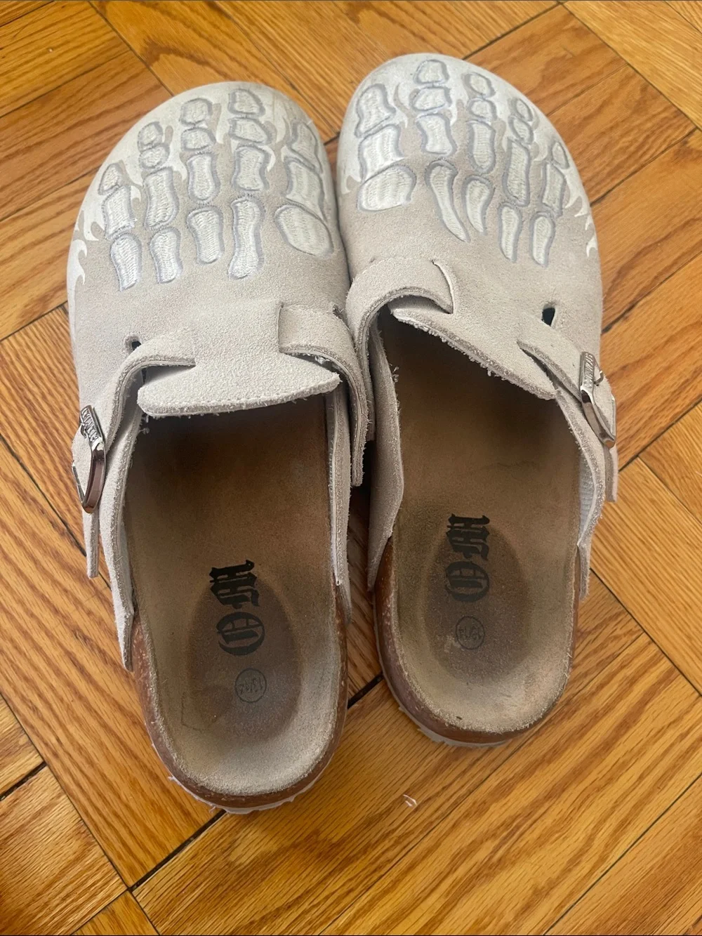 Octavious Marks Clog in Light Gray with Skeleton Print